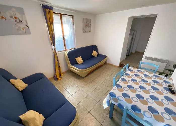 Maison de ville à 5min de la plage et 2 min de la CNPE